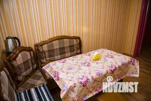 1-к квартира, посуточно, 49м2, 1/1 этаж