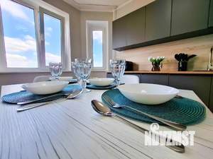 1-к квартира, посуточно, 60м2, 1/1 этаж