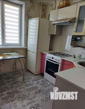 1-к квартира, посуточно, 34м2, 7/10 этаж