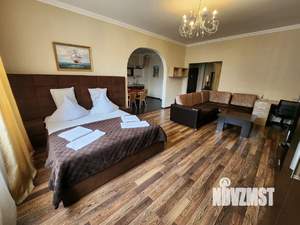 Студия квартира, посуточно, 52м2, 2/10 этаж