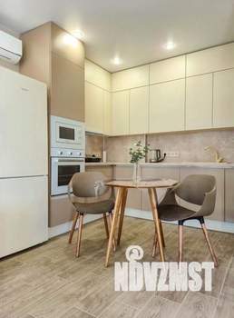 2-к квартира, посуточно, 45м2, 1/1 этаж