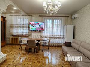 3-к квартира, вторичка, 114м2, 1/10 этаж