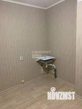 2-к квартира, вторичка, 54м2, 1/17 этаж