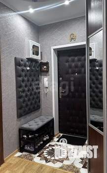 2-к квартира, вторичка, 61м2, 8/10 этаж