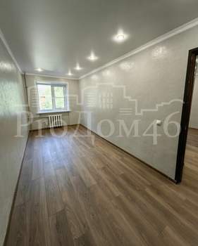 2-к квартира, вторичка, 43м2, 4/4 этаж