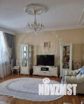 4-к квартира, вторичка, 141м2, 6/8 этаж