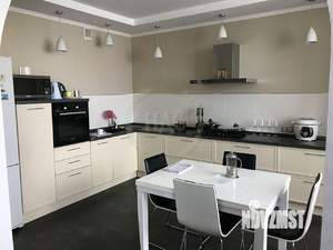 3-к квартира, вторичка, 109м2, 4/10 этаж