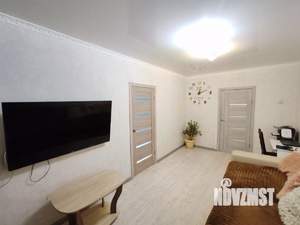 3-к квартира, вторичка, 55м2, 2/4 этаж