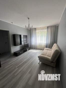 2-к квартира, вторичка, 57м2, 1/17 этаж