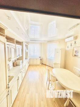 4-к квартира, вторичка, 130м2, 2/4 этаж