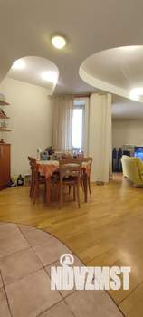 4-к квартира, вторичка, 220м2, 6/9 этаж