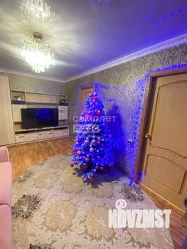 4-к квартира, вторичка, 61м2, 5/5 этаж