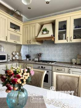 3-к квартира, вторичка, 73м2, 10/10 этаж
