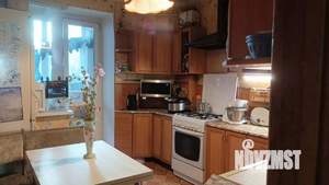 3-к квартира, вторичка, 71м2, 2/10 этаж