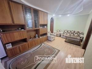 4-к квартира, вторичка, 61м2, 5/5 этаж