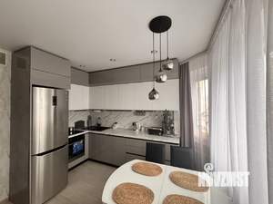 2-к квартира, вторичка, 56м2, 8/17 этаж