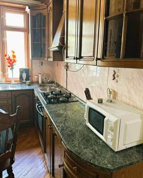3-к квартира, вторичка, 75м2, 2/4 этаж