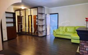 3-к квартира, вторичка, 70м2, 1/5 этаж