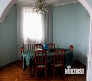 4-к квартира, вторичка, 153м2, 4/9 этаж