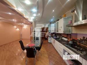 4-к квартира, вторичка, 110м2, 6/10 этаж