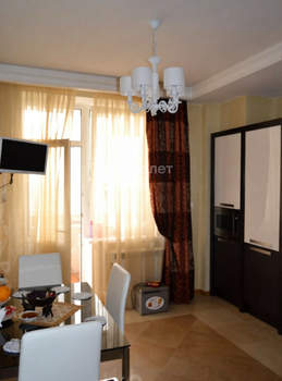 2-к квартира, вторичка, 90м2, 4/10 этаж