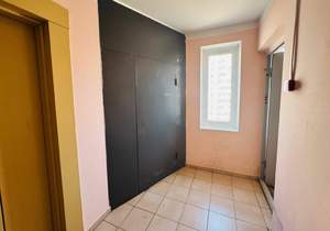 2-к квартира, вторичка, 58м2, 9/17 этаж