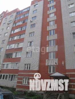 2-к квартира, вторичка, 61м2, 1/9 этаж