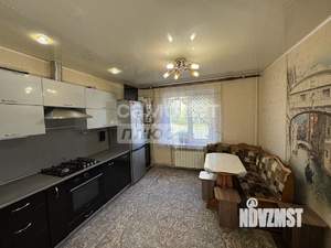 3-к квартира, вторичка, 82м2, 1/10 этаж