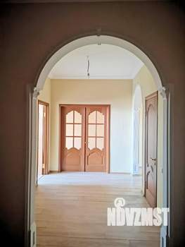 3-к квартира, вторичка, 111м2, 7/10 этаж
