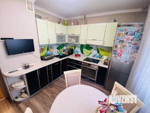 3-к квартира, вторичка, 77м2, 9/17 этаж