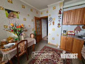 3-к квартира, вторичка, 80м2, 8/10 этаж