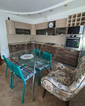 2-к квартира, вторичка, 75м2, 2/4 этаж