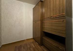 2-к квартира, вторичка, 45м2, 1/4 этаж