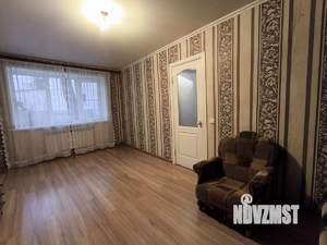 2-к квартира, вторичка, 45м2, 1/4 этаж