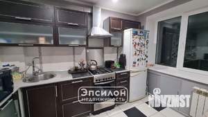 3-к квартира, вторичка, 61м2, 9/9 этаж