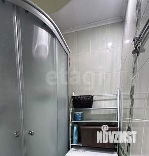 2-к квартира, вторичка, 61м2, 8/10 этаж