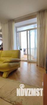 4-к квартира, вторичка, 220м2, 6/9 этаж