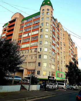 2-к квартира, вторичка, 76м2, 1/10 этаж