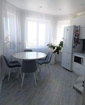 2-к квартира, вторичка, 56м2, 8/17 этаж