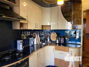 4-к квартира, вторичка, 69м2, 6/9 этаж