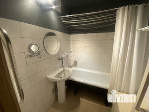 2-к квартира, вторичка, 58м2, 1/17 этаж