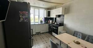 2-к квартира, вторичка, 61м2, 8/10 этаж