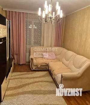 2-к квартира, вторичка, 54м2, 1/17 этаж