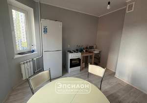 2-к квартира, вторичка, 61м2, 8/17 этаж