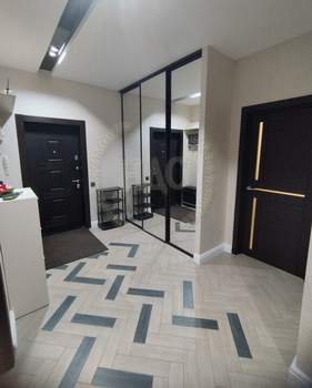 3-к квартира, вторичка, 110м2, 3/17 этаж