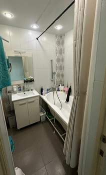 2-к квартира, вторичка, 61м2, 8/10 этаж