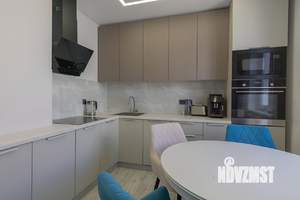 3-к квартира, вторичка, 77м2, 10/17 этаж