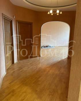 Студия квартира, вторичка, 143м2, 3/6 этаж