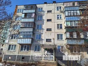 4-к квартира, вторичка, 60м2, 5/5 этаж