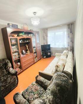 3-к квартира, вторичка, 70м2, 1/4 этаж